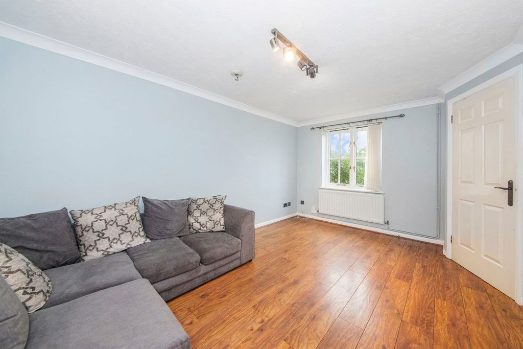 Property photo 2 of 5