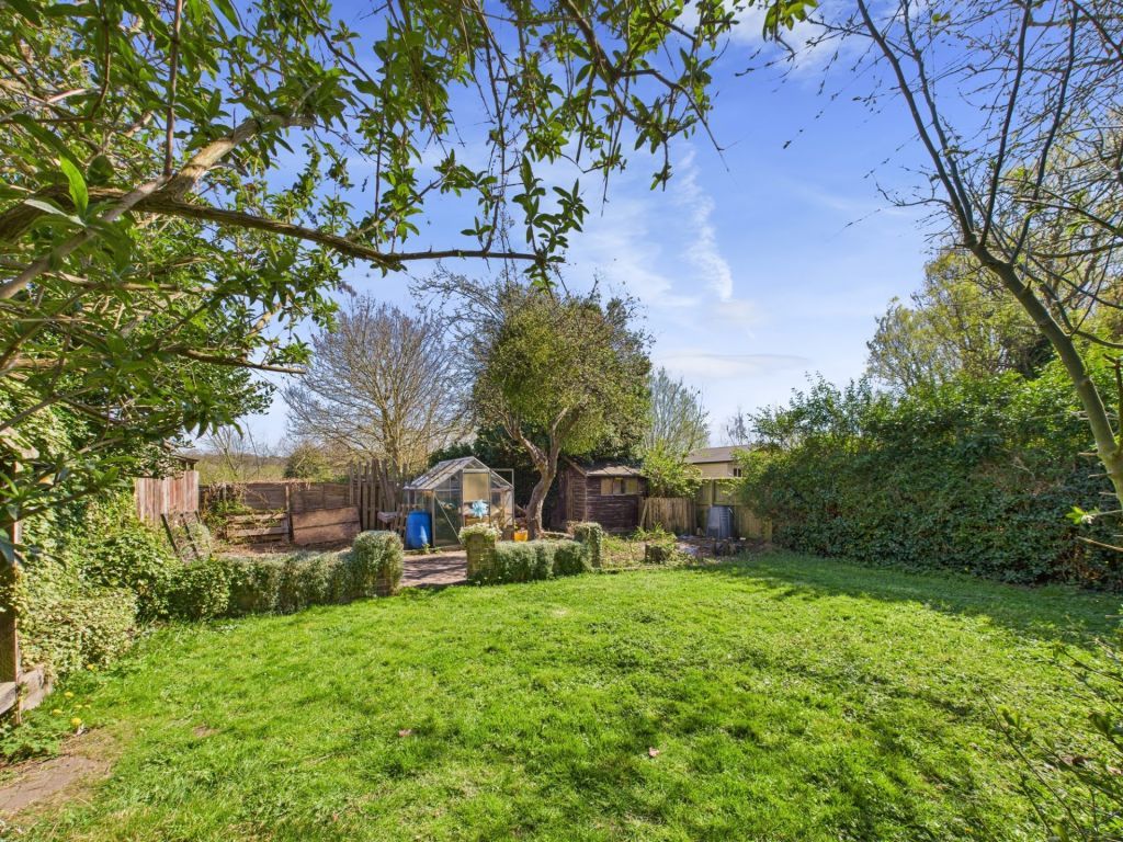 Property photo 2 of 22