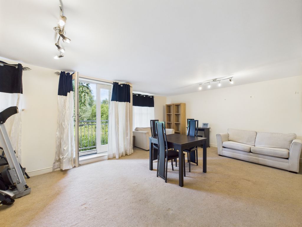 Property photo 3 of 9 Gallery