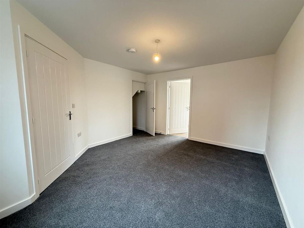 Property photo 3 of 15 593Fe37B-F5B7-4948-8Fa9-E343B643F64A.Jpg