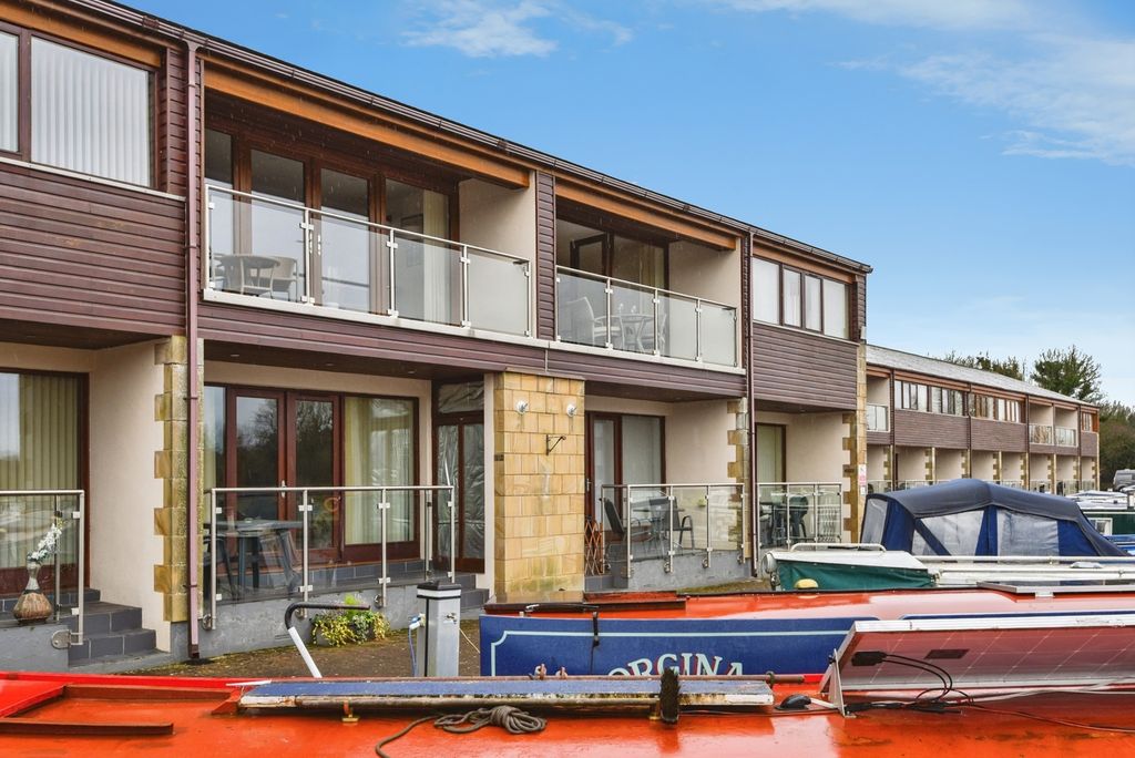 Property photo 2 of 20 Pbox-Img.Jpg