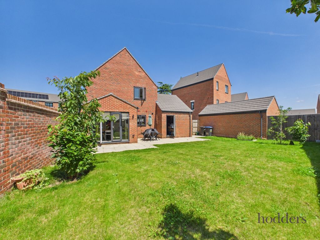 Property photo 1 of 25 Picture No. 33