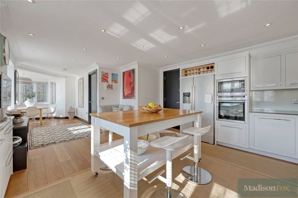 Additional image 22 of 3 bed flat for saleHigh Road, Chigwell, Essex IG7