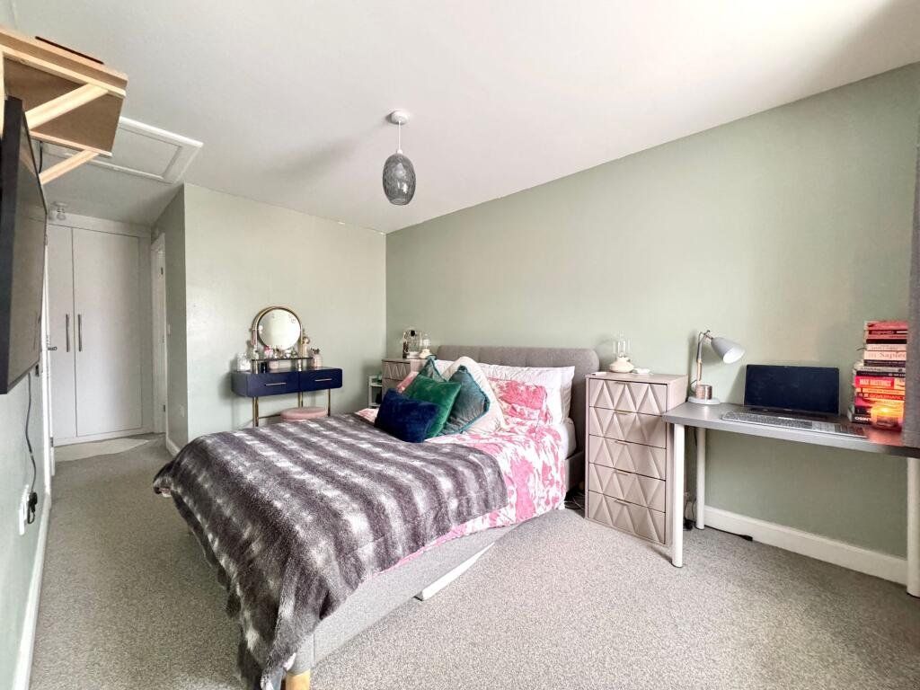 Property photo 3 of 8 Picture No. 22