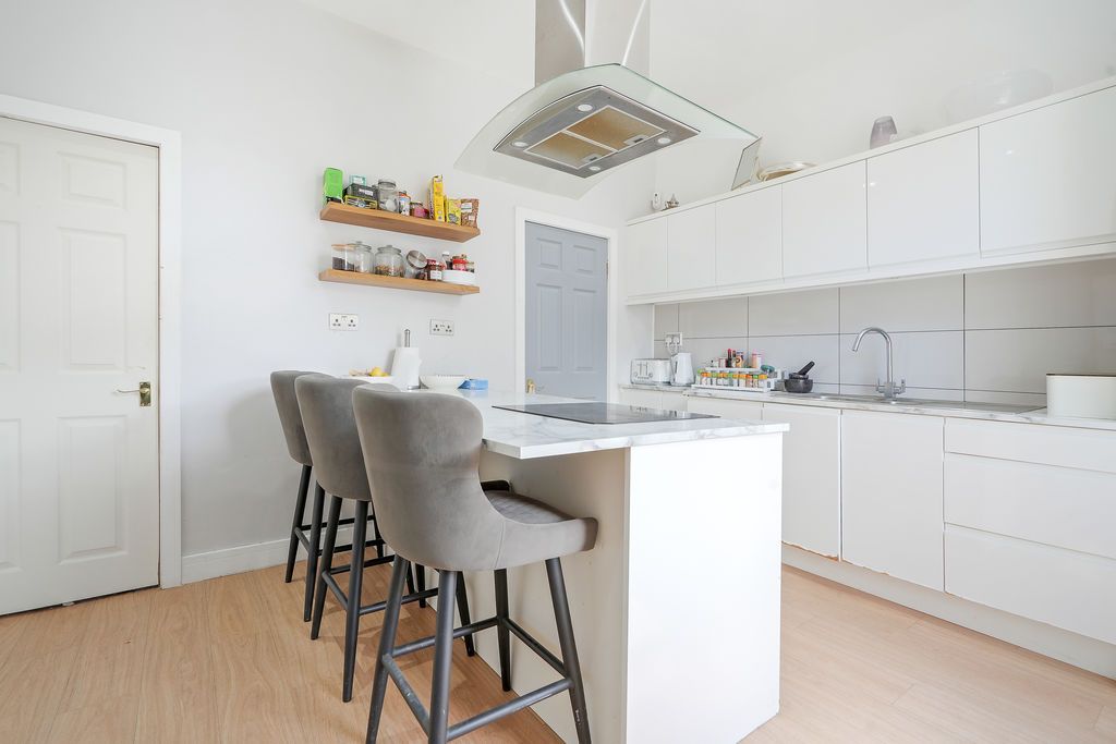 Property photo 1 of 21 Kitchen