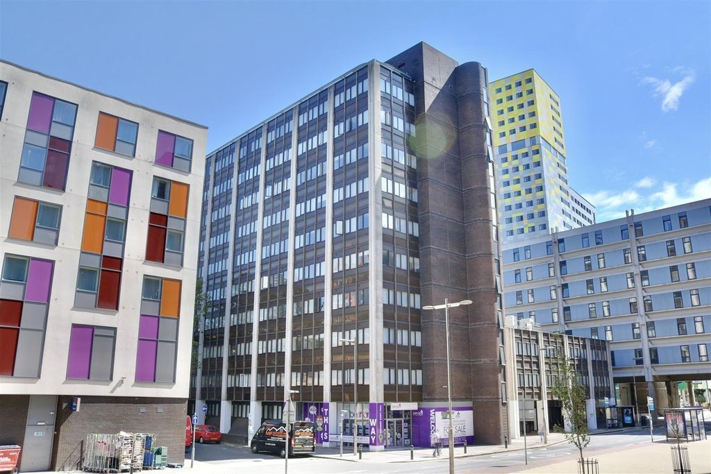 Property photo 3 of 15 Wjxvh7F7Xu6Gd7Hqgb_x0Q.Jpg