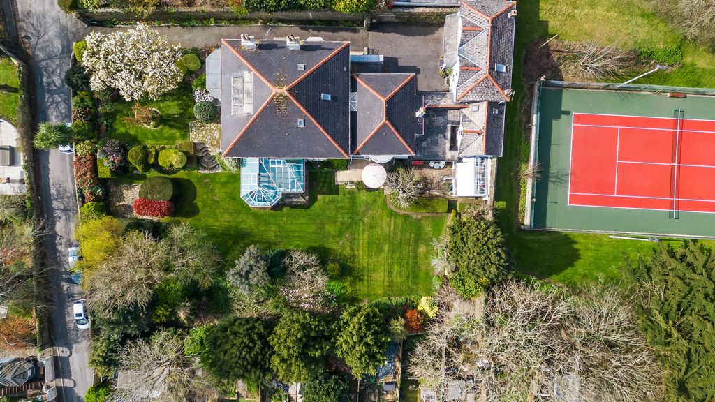 Property photo 1 of 39