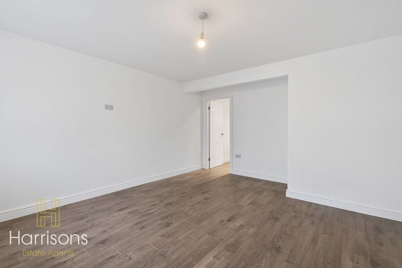 Property photo 3 of 19 Photo 1