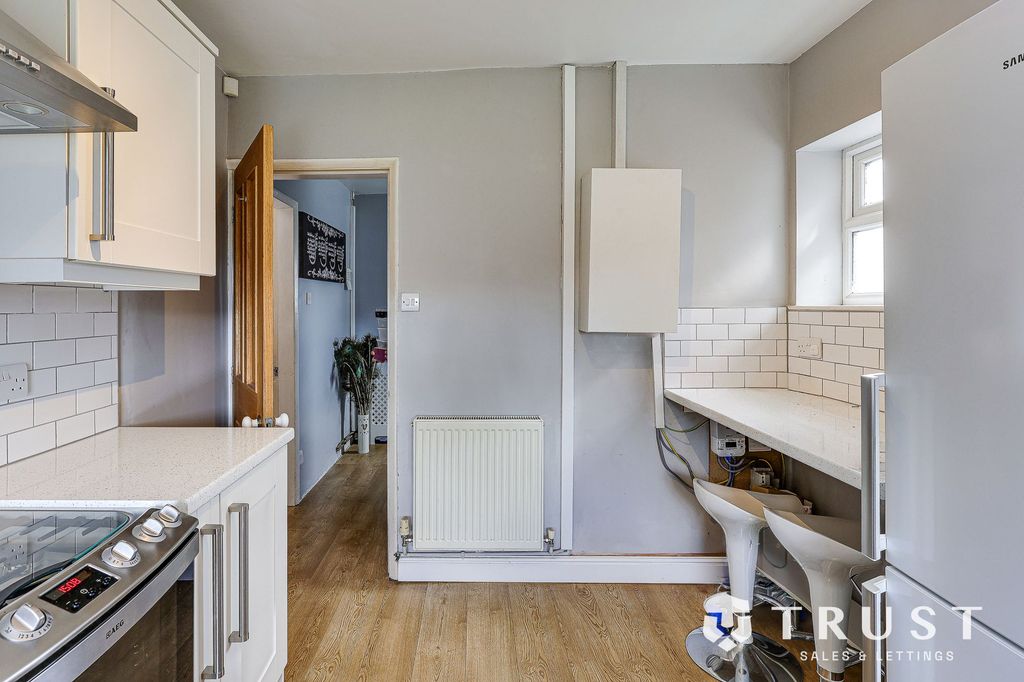 Additional image 7 of 2 bed semi-detached house for saleBevor Crescent, Heckmondwike WF16