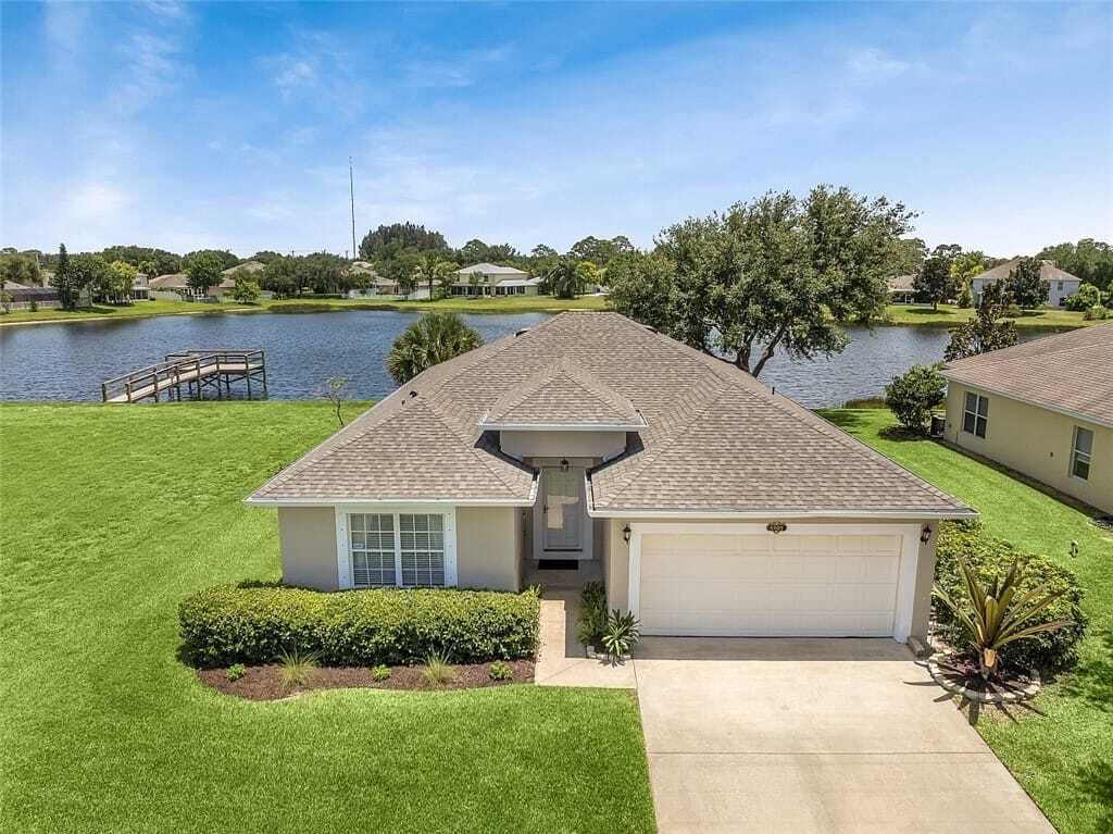 Property photo 1 of 28
