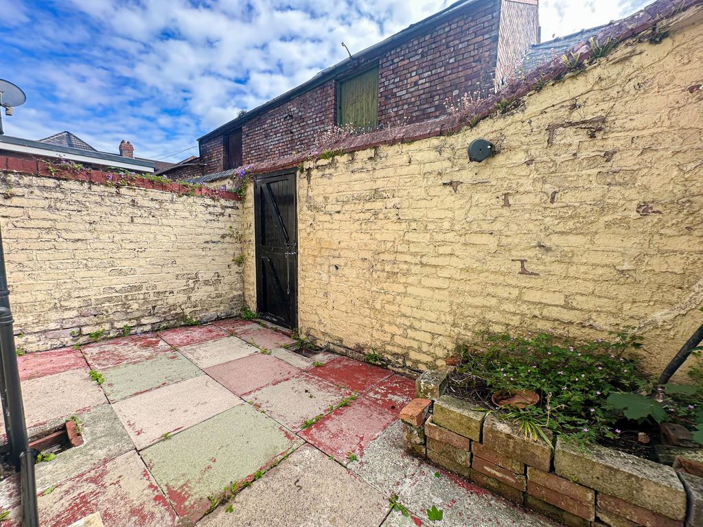 Property photo 3 of 13