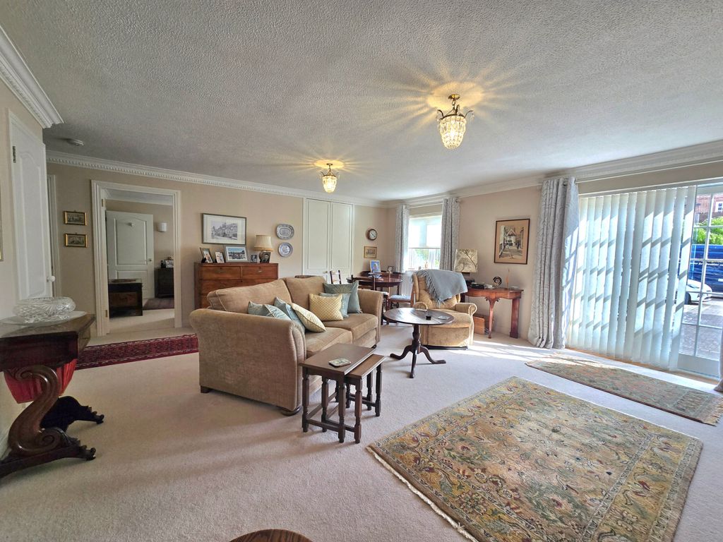 Property photo 2 of 11 Living Room1