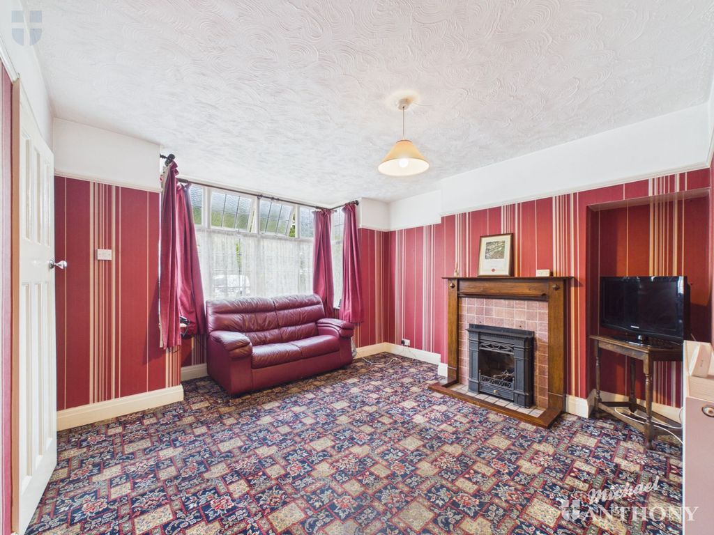 Property photo 3 of 16 Cam03218G0-Pr1042-Still008