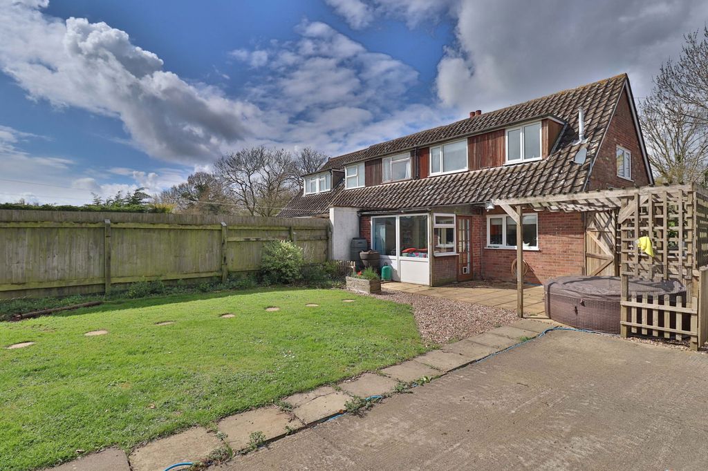 Property photo 2 of 15