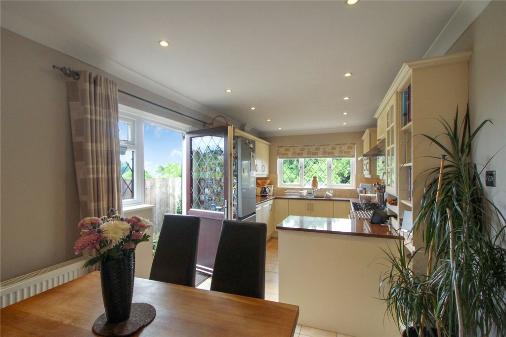 Property photo 3 of 28 Picture No. 20