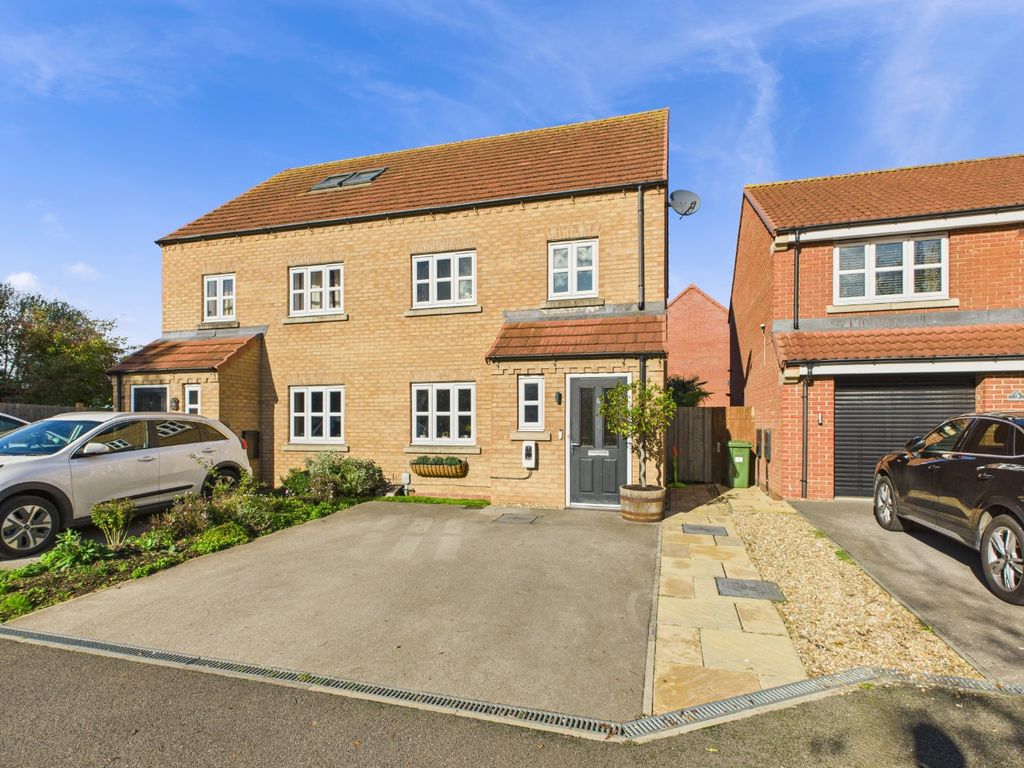 Property photo 1 of 28 4536832