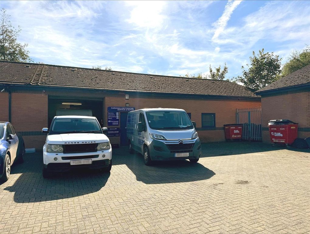 Property photo 1 of 3