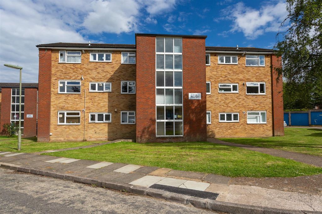 Property photo 1 of 12 Flat-Merrymeet-Banstead-102.Jpg