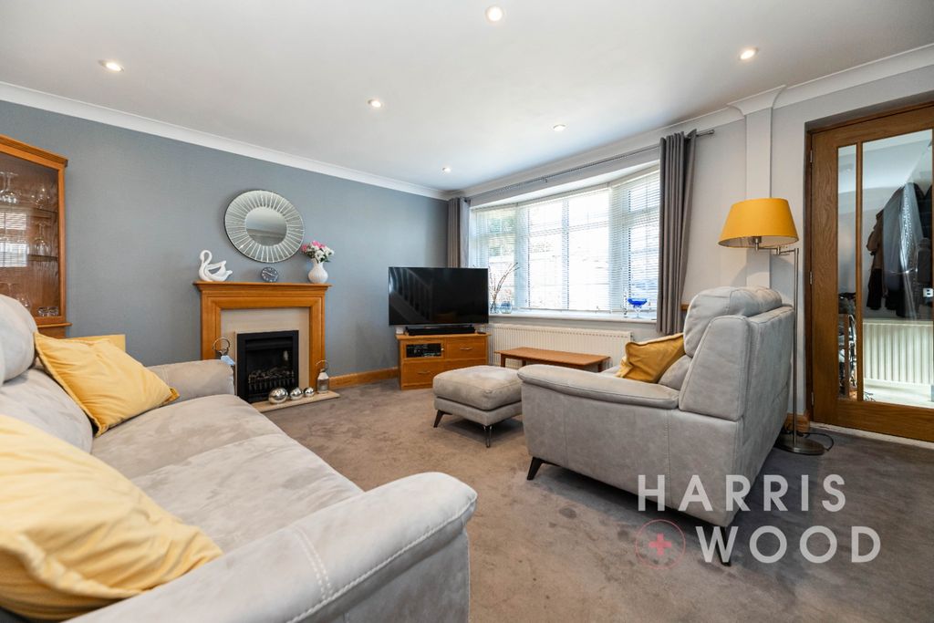 Property photo 2 of 30 4308293