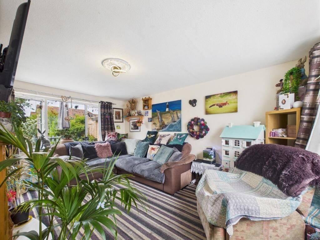 Property photo 2 of 22