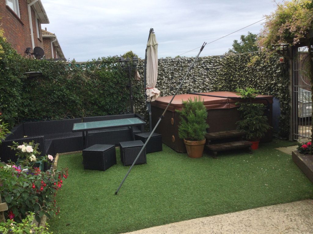 Property photo 3 of 5