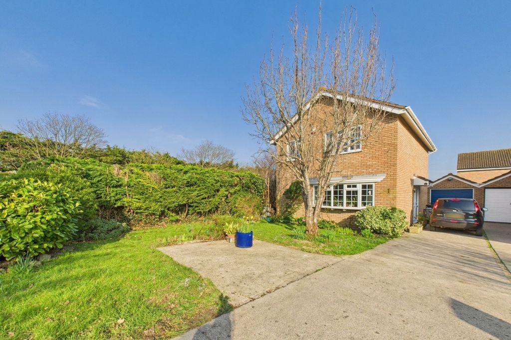 Property photo 1 of 11 Front