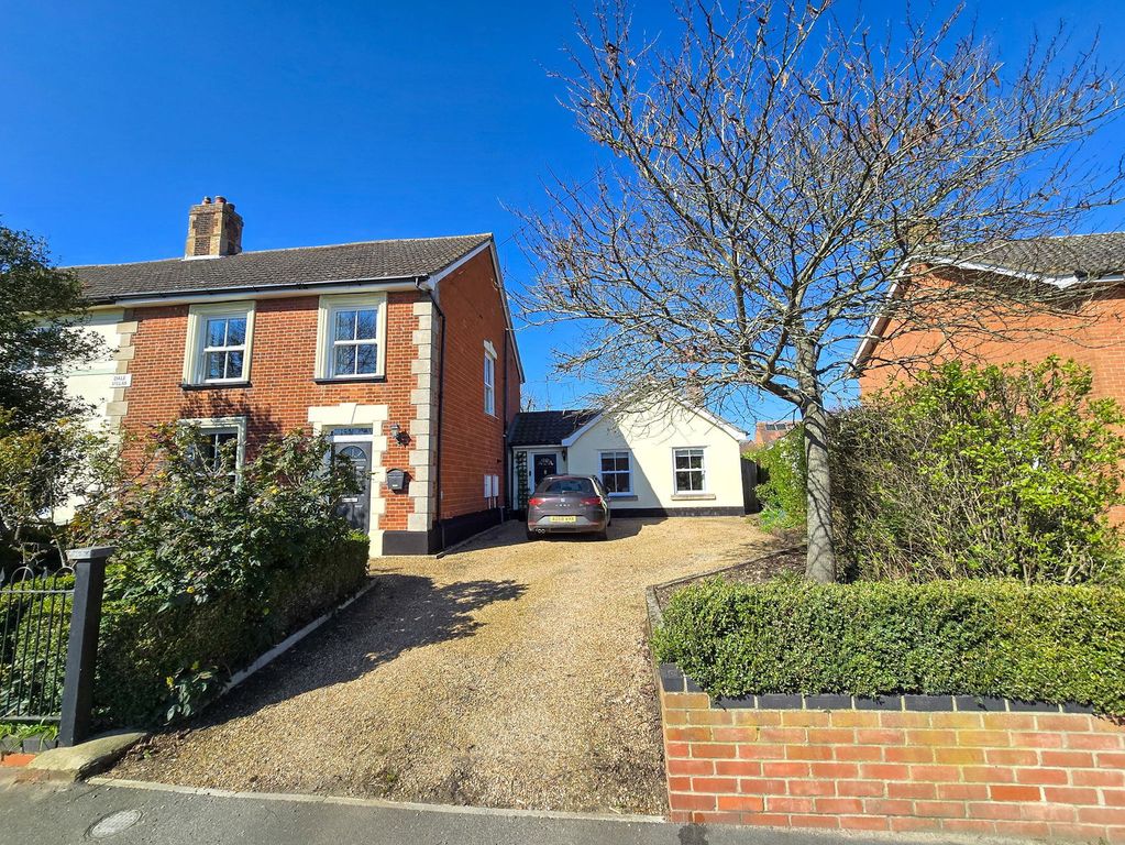 Property photo 1 of 31