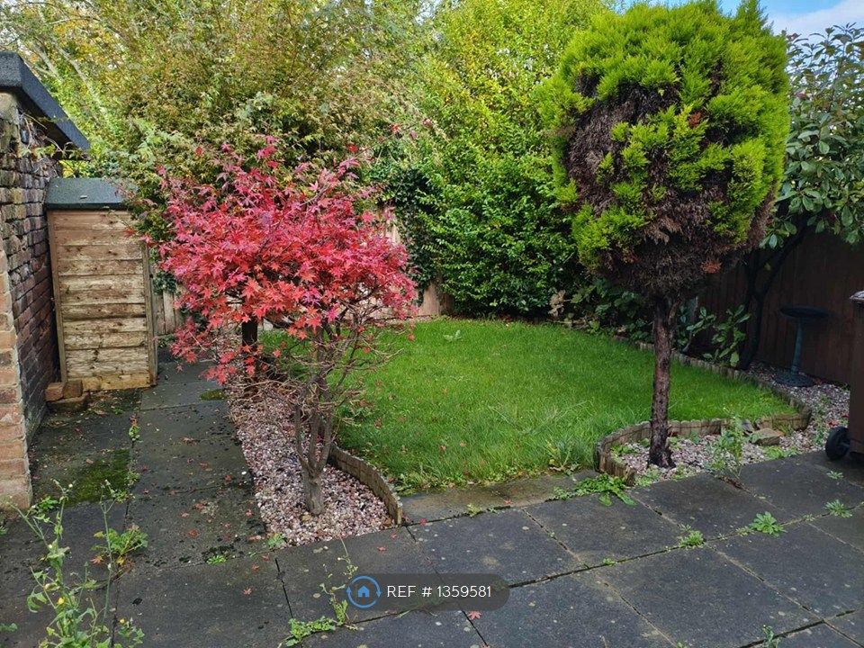 Property photo 2 of 13 Garden