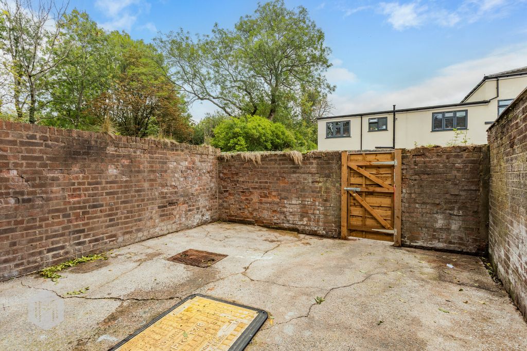 Property photo 3 of 22 Picture No. 38