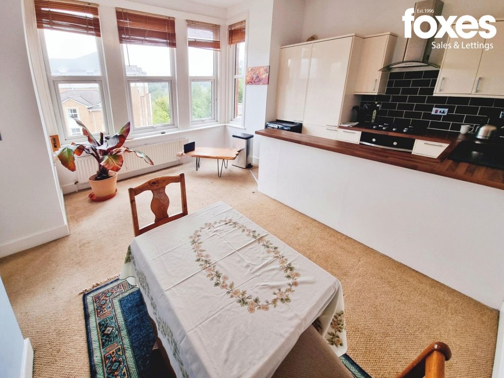 Property photo 2 of 11 3665464
