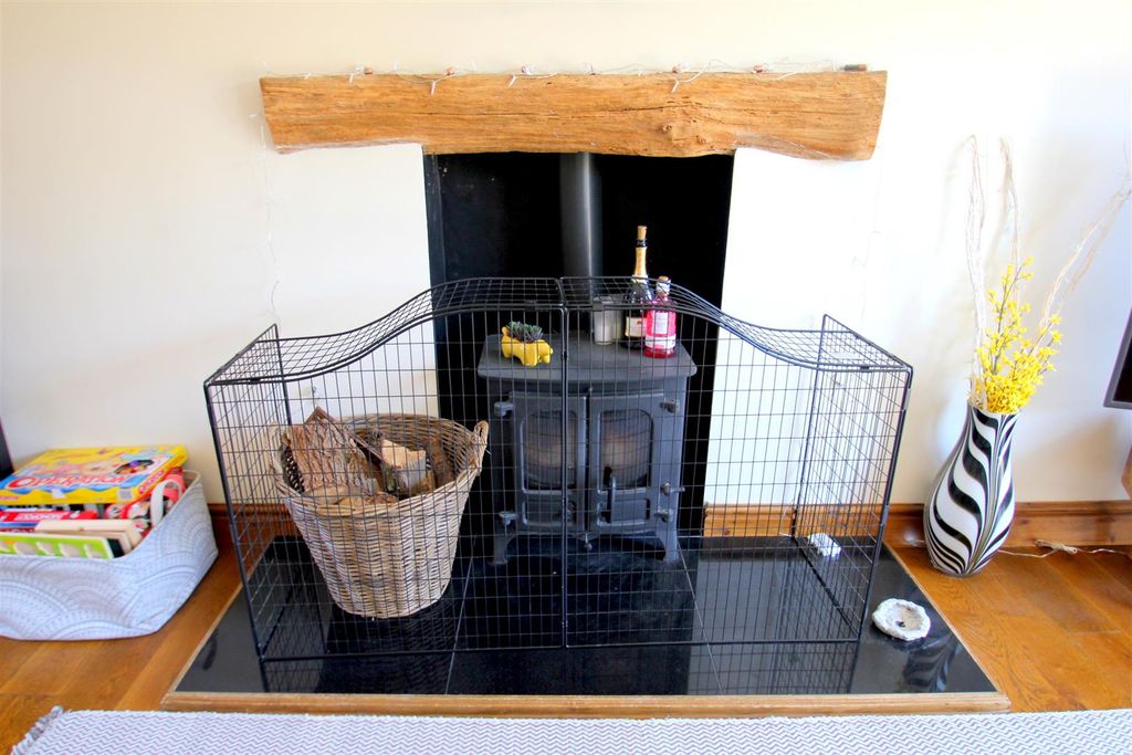 Property photo 3 of 13 Log Burner.Jpg