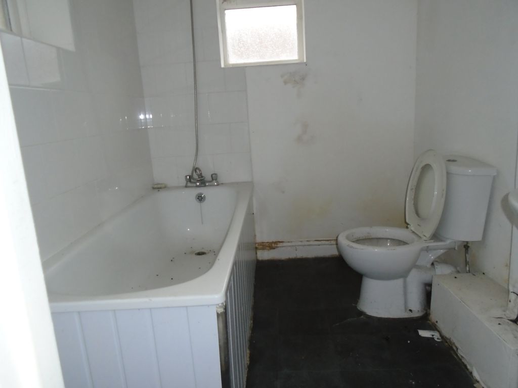 Property photo 3 of 4