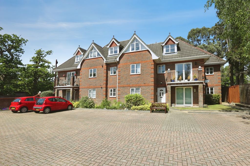 Property photo 1 of 11 Pbox-Img.Jpg