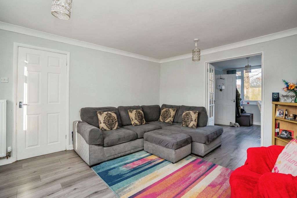 Property photo 3 of 14 Pbox-Img.Jpg