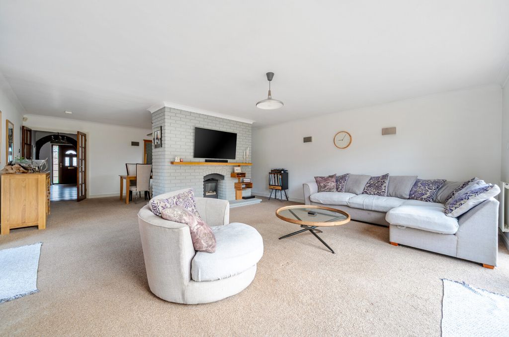 Property photo 3 of 18 1400840-2-696E0A7...