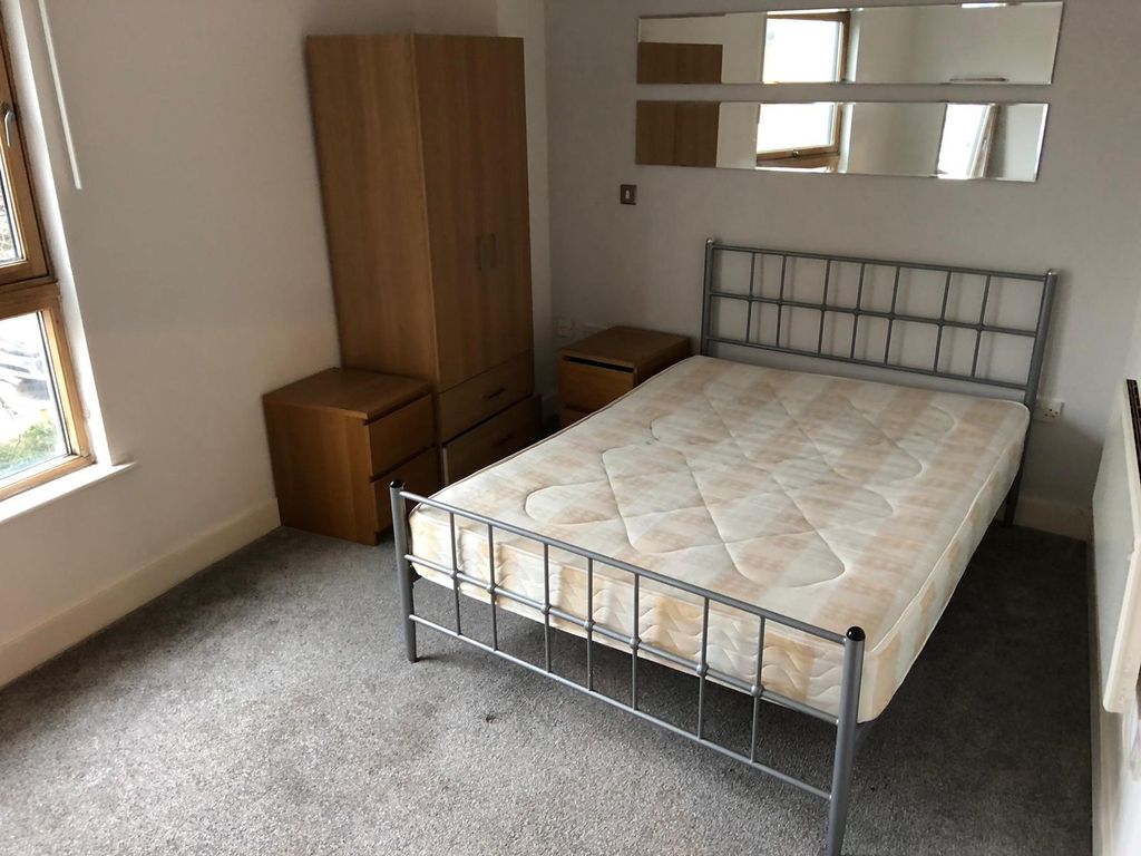 Property photo 3 of 5
