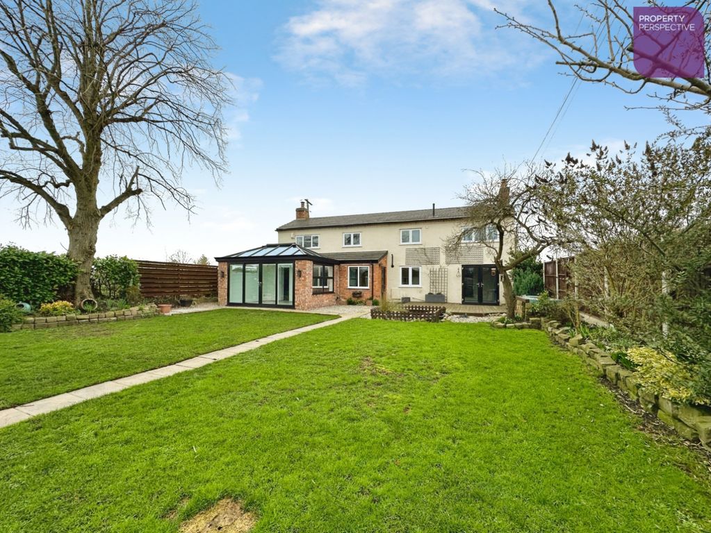 Property photo 1 of 16 Gardens