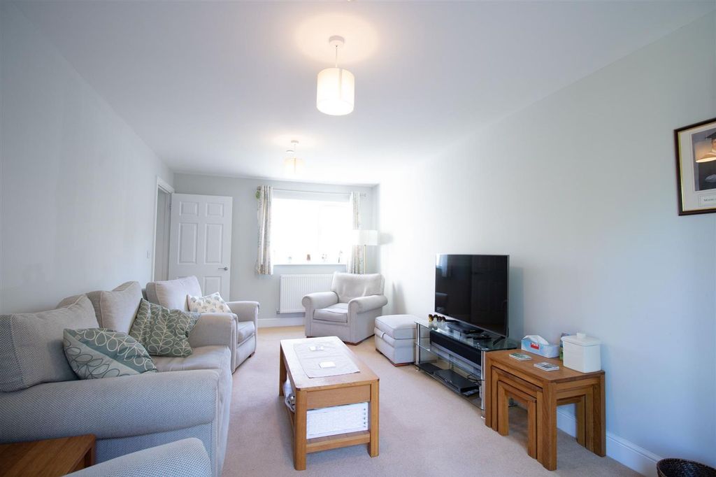 Property photo 3 of 40