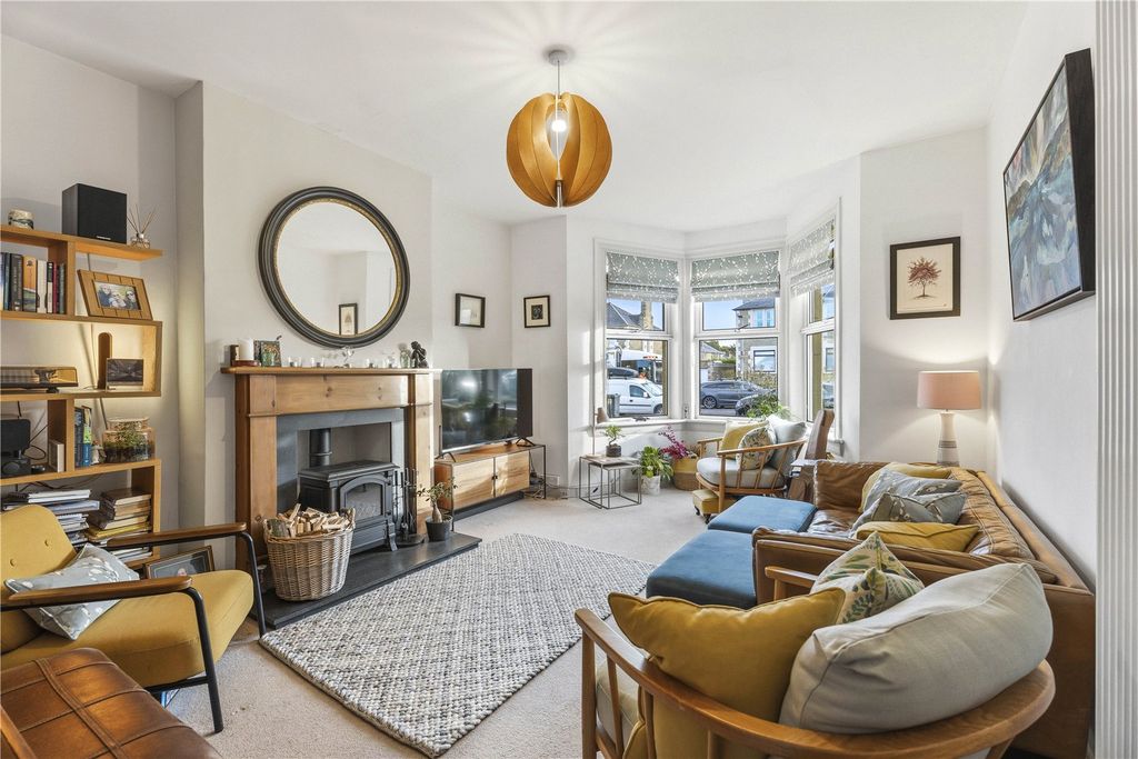 Property photo 2 of 18 Parkgrove Avenue