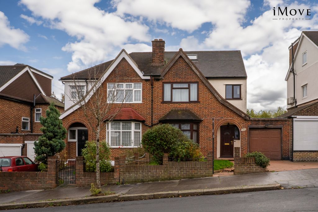 Property photo 1 of 30