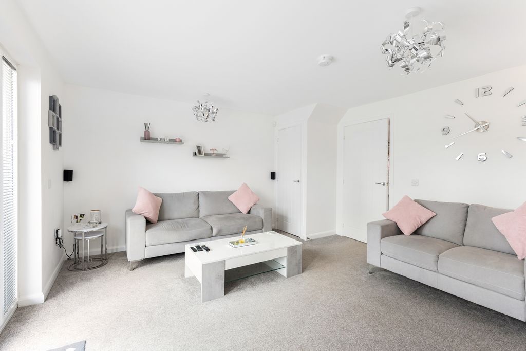 Property photo 3 of 15 Property Image 3