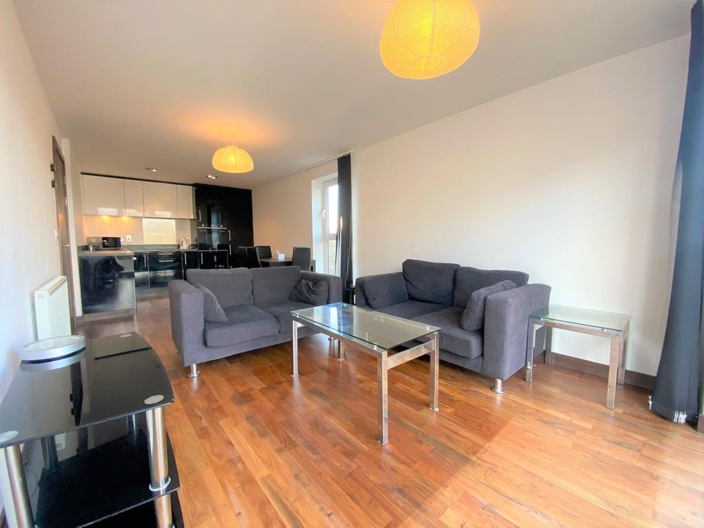 Property photo 2 of 14 Lounge 3.Jpg