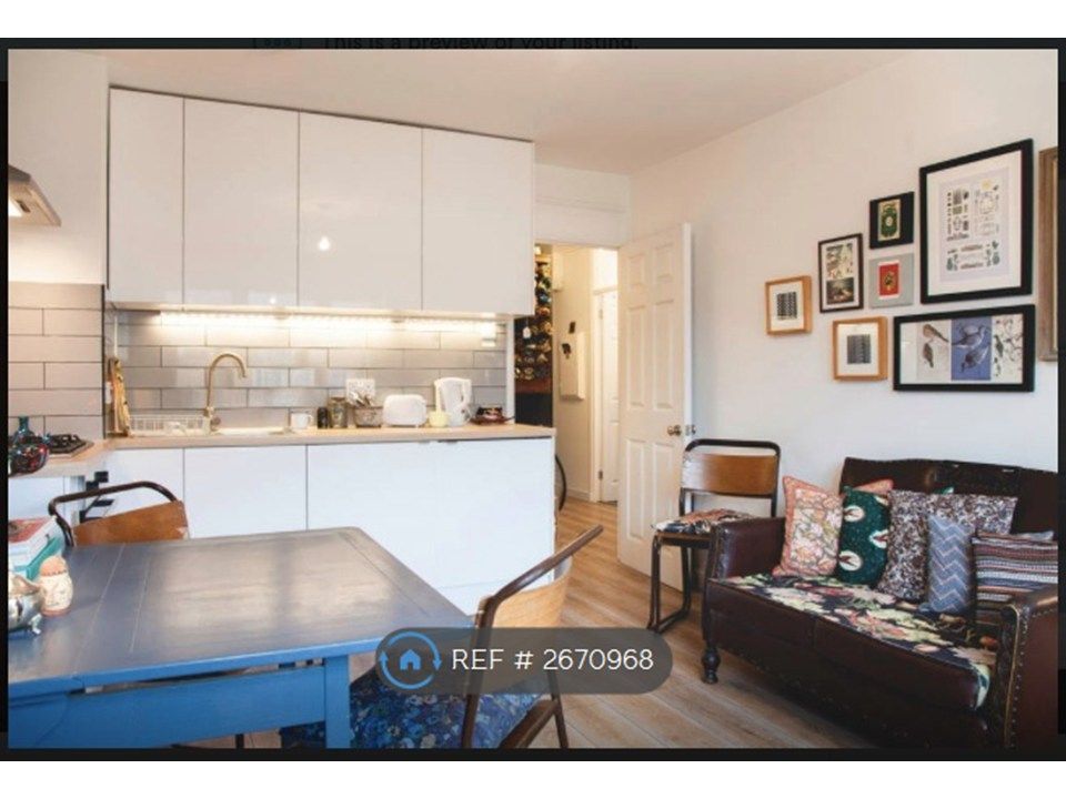 Property photo 3 of 17 Lounge & Kitchen