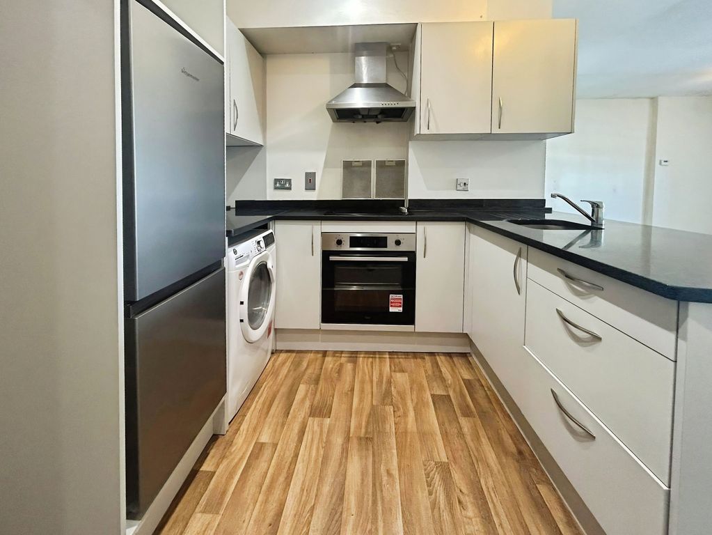 Property photo 2 of 8 Kitchen