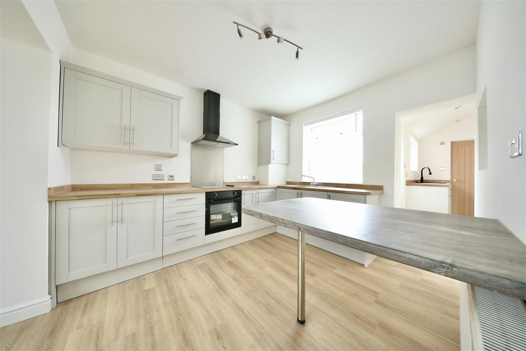 Property photo 2 of 12 0A4A9919.Jpg