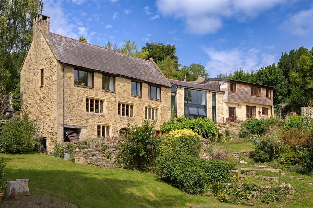 Property photo 1 of 24 Picture No. 05