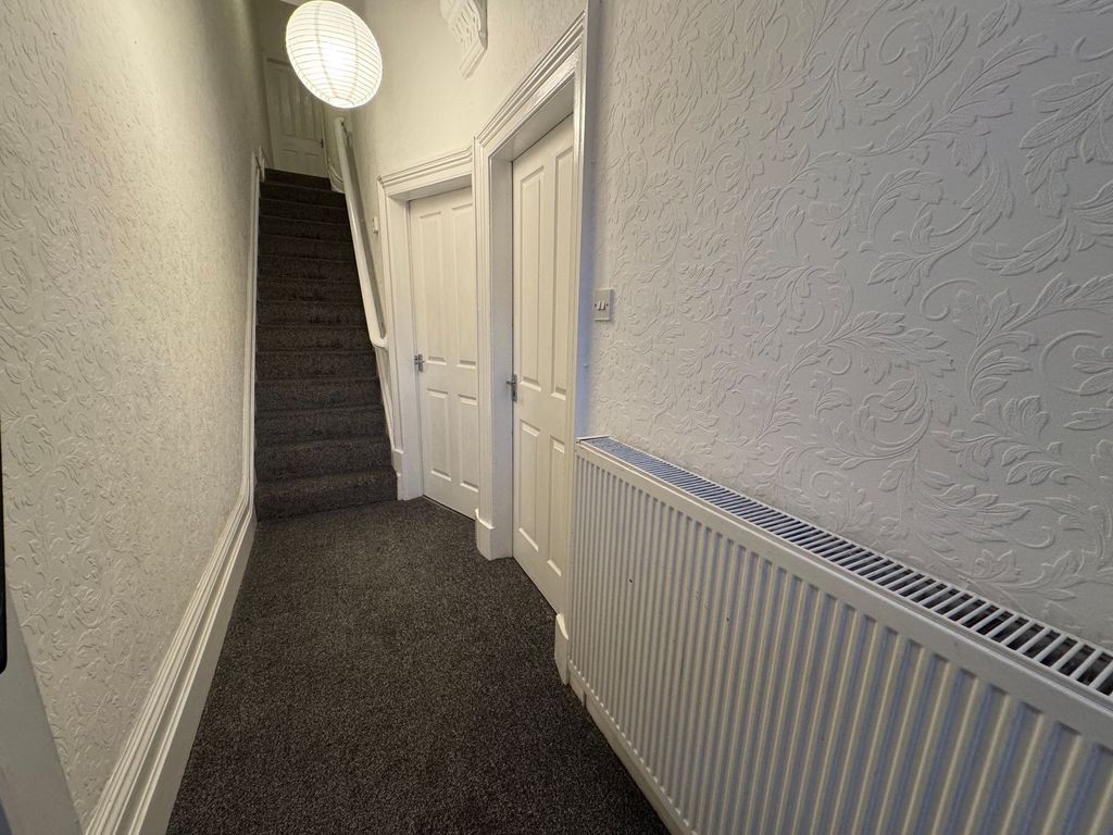 Property photo 3 of 26