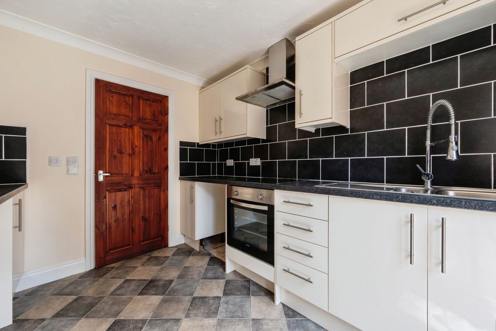 Property photo 2 of 17 Pbox-Img.Jpg
