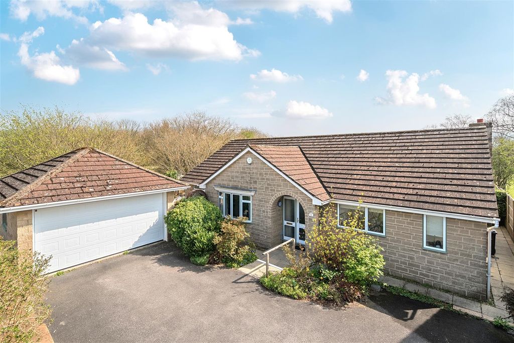 Property photo 1 of 18 Front Elevation