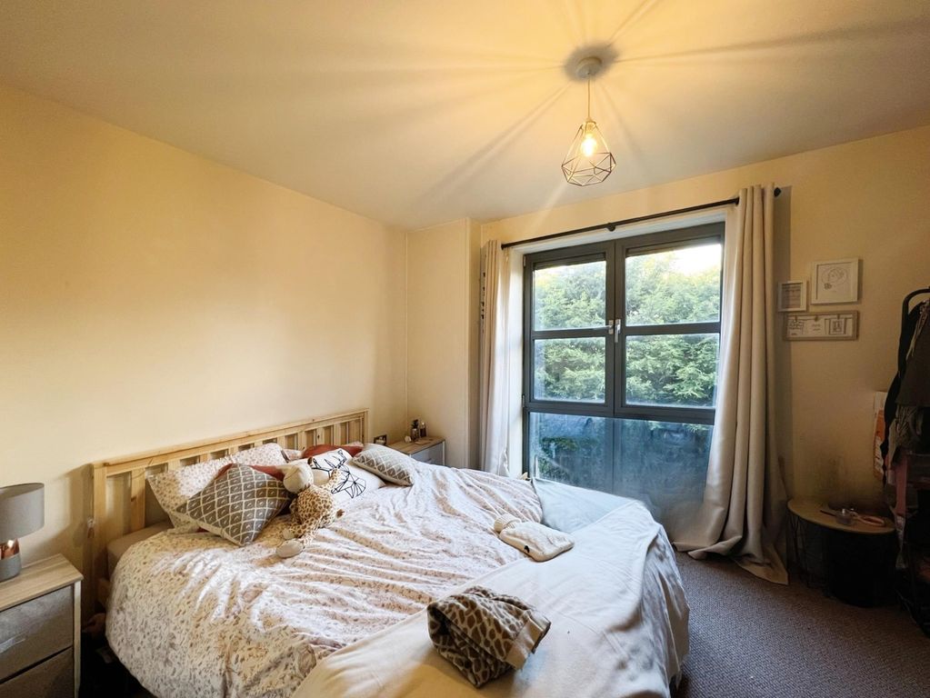 Property photo 3 of 8